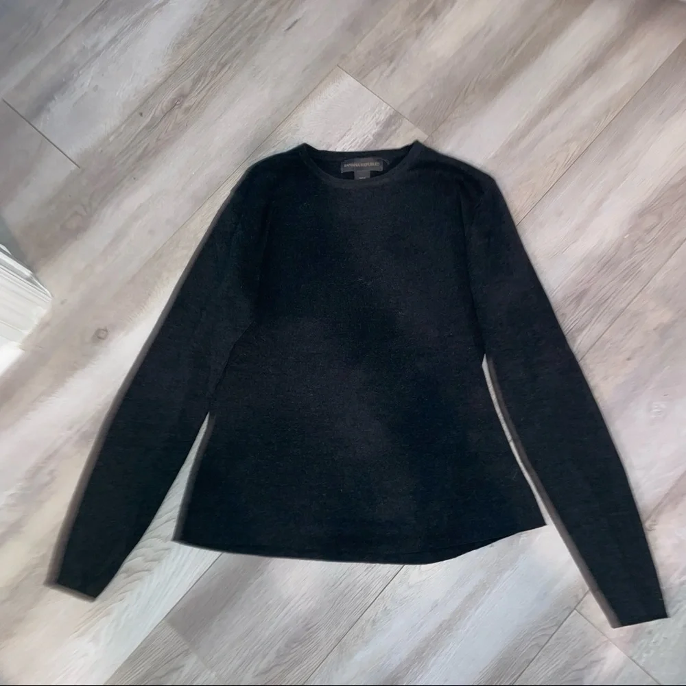 sweater - Picture 2 of 3